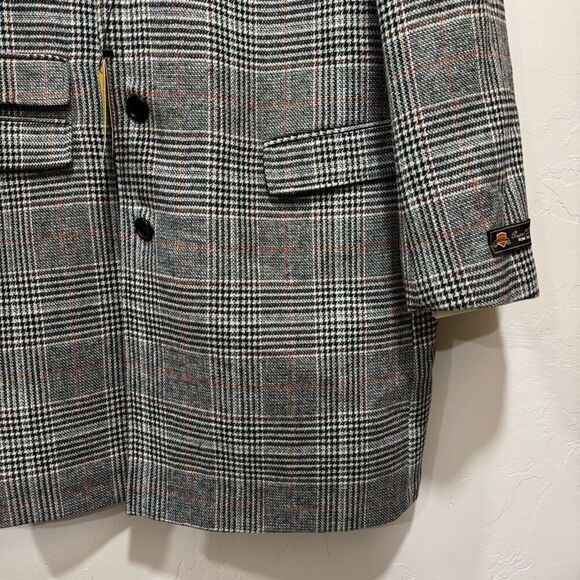 New Signature Carcoat Plaid- Checker Size 48 - Picture 4 of 12